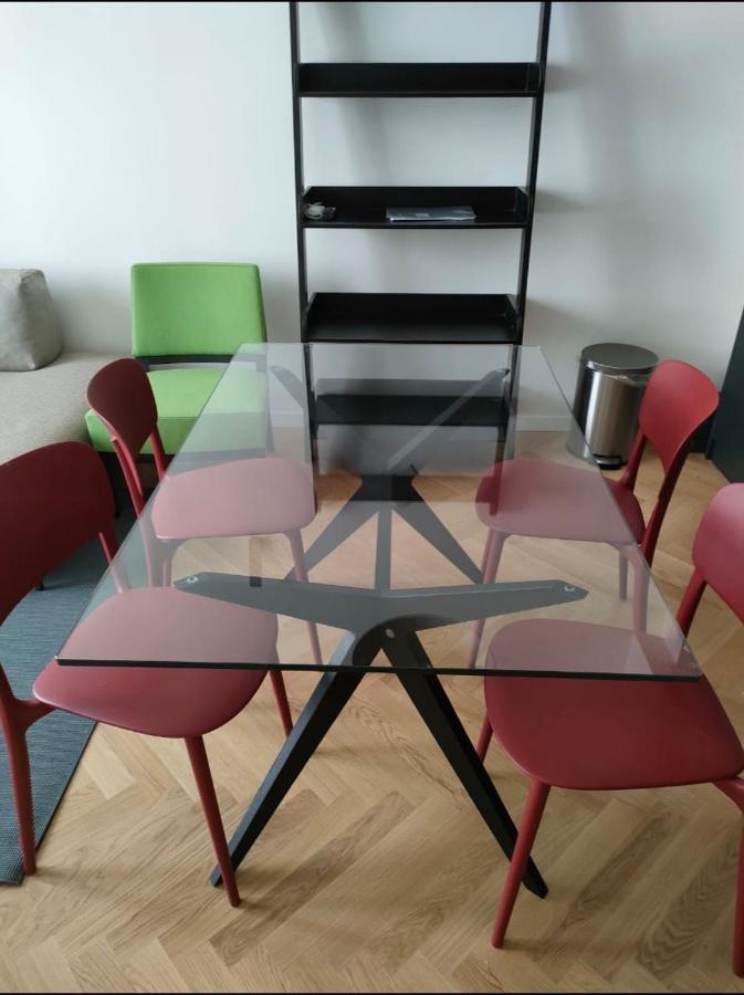 Milano: Incantevole In Pieno Centro - Fancy Yellow Appartement *