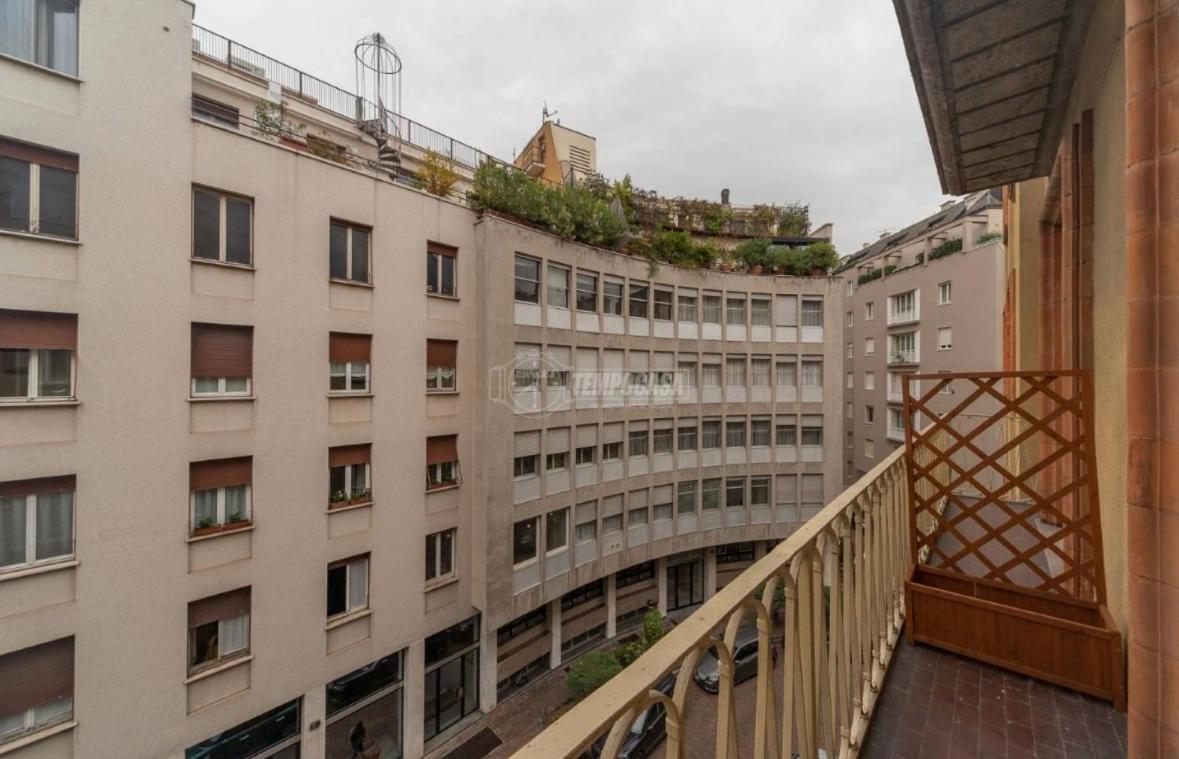 Milano: Incantevole In Pieno Centro - Fancy Yellow * Milaan